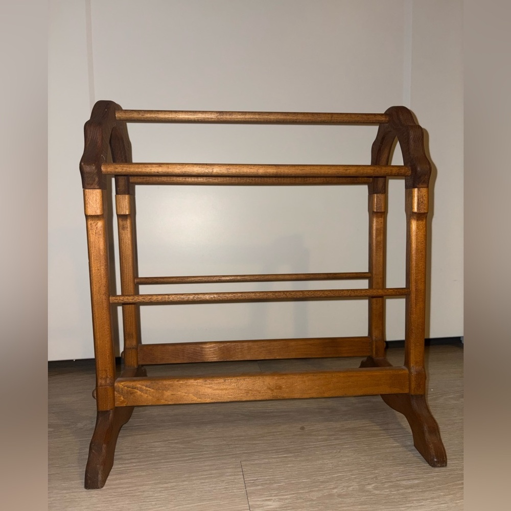 Cottagecore Wooden Quilt/Towel Rack✨